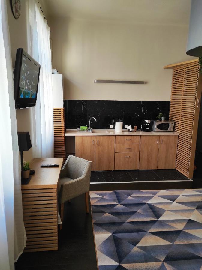Robi Studio Brasov Luaran gambar